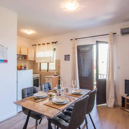 Apartments Kreso Biograd Na Moru Exterior foto